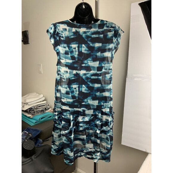 Silk Semi sheer  dress  feather weight  so comfortable  38 chest 40 hip 35 long - Picture 5 of 9